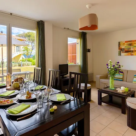 Apartment Coast Duplex For 8